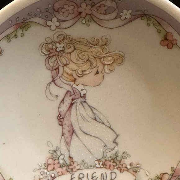 Precious Moments Friend Mini Plate 241717 "A True Friend Is a Treasure For Life" - Picture 4 of 9
